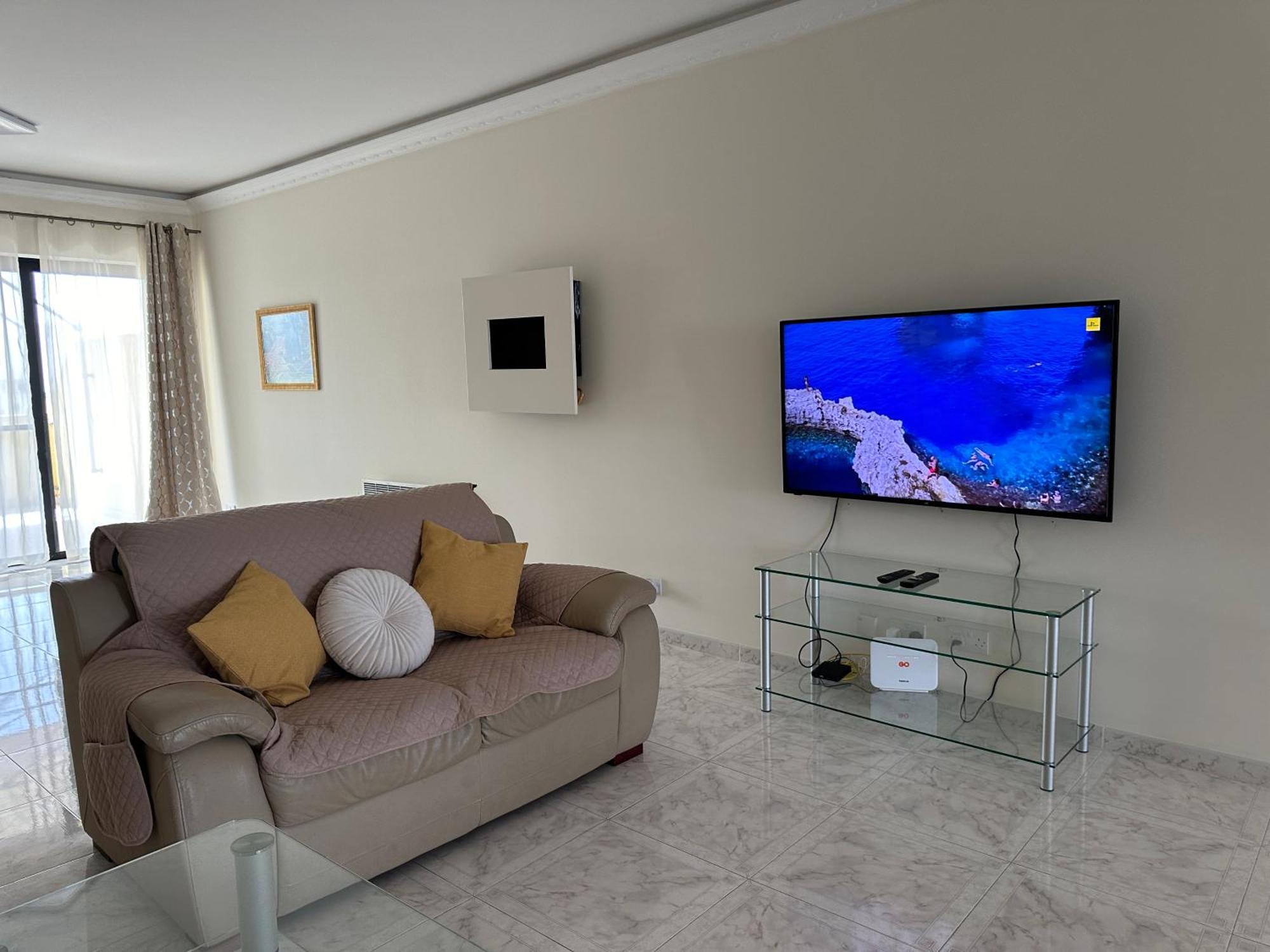 Spacious Airy Penthouse Near Bugibba Square St. Paul's Bay